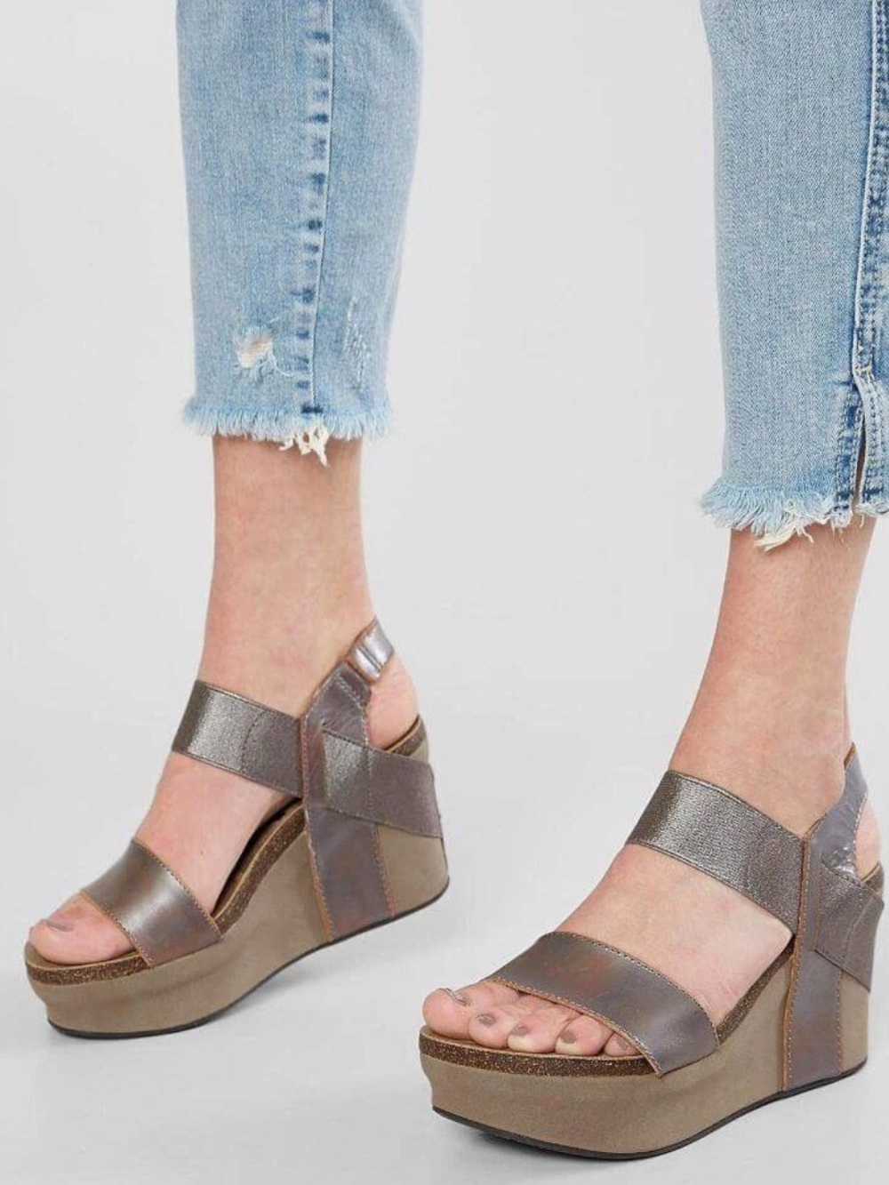 OTBT BUSHNELL Pewter leather Wedge Sandals Shoes Size 8.5M Boho